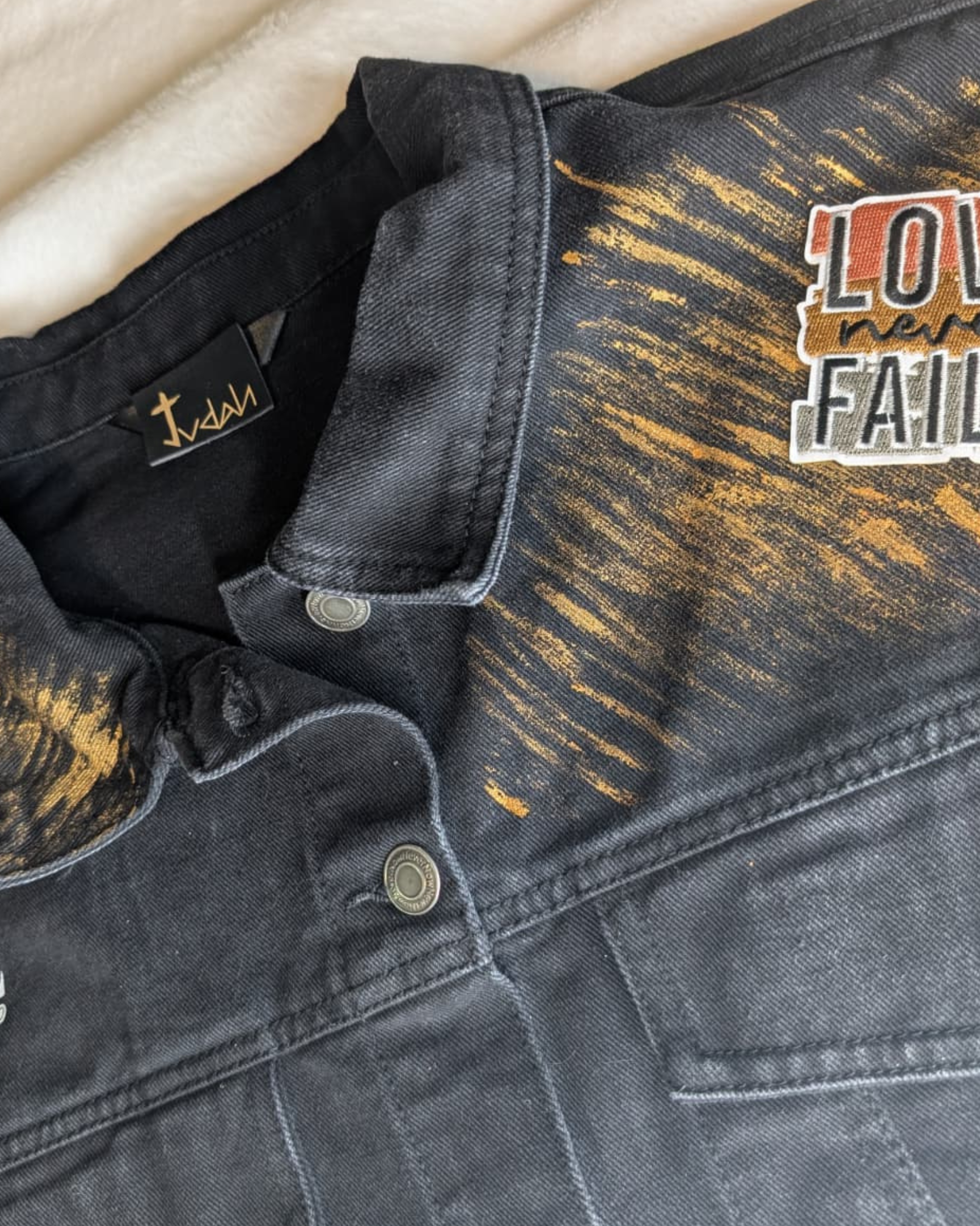 Born to Praise Edition | Women's Black Cropped Jacket